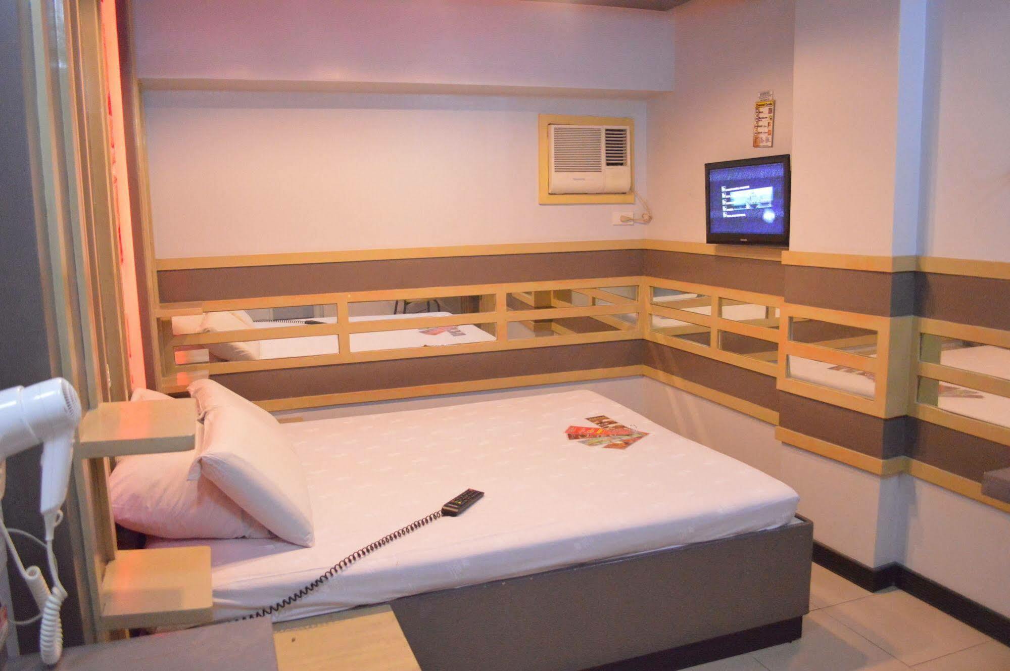 Hotel Sogo - Pasay Rotonda Luaran gambar